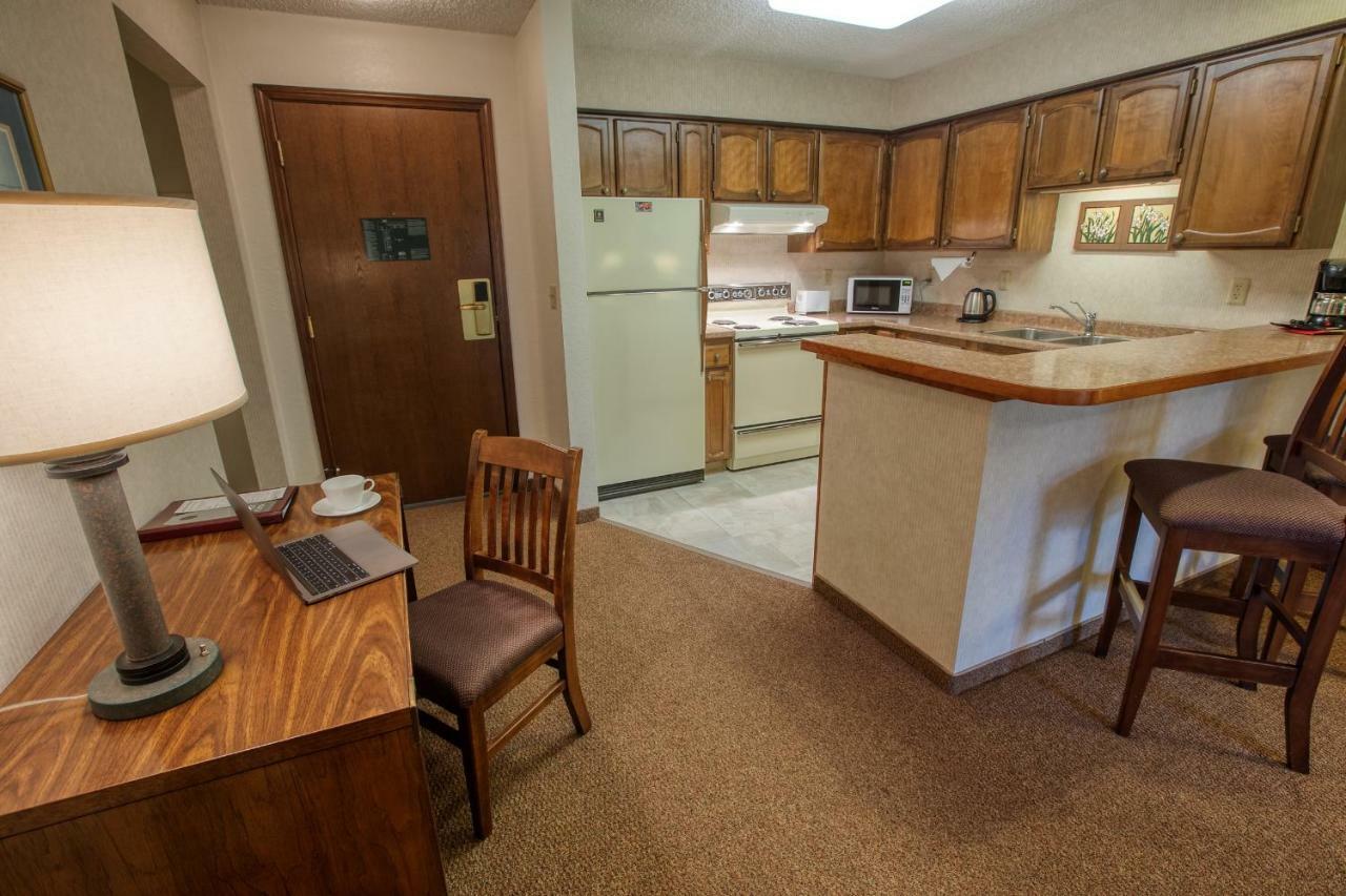 Sophie Station Suites Fairbanks Extérieur photo